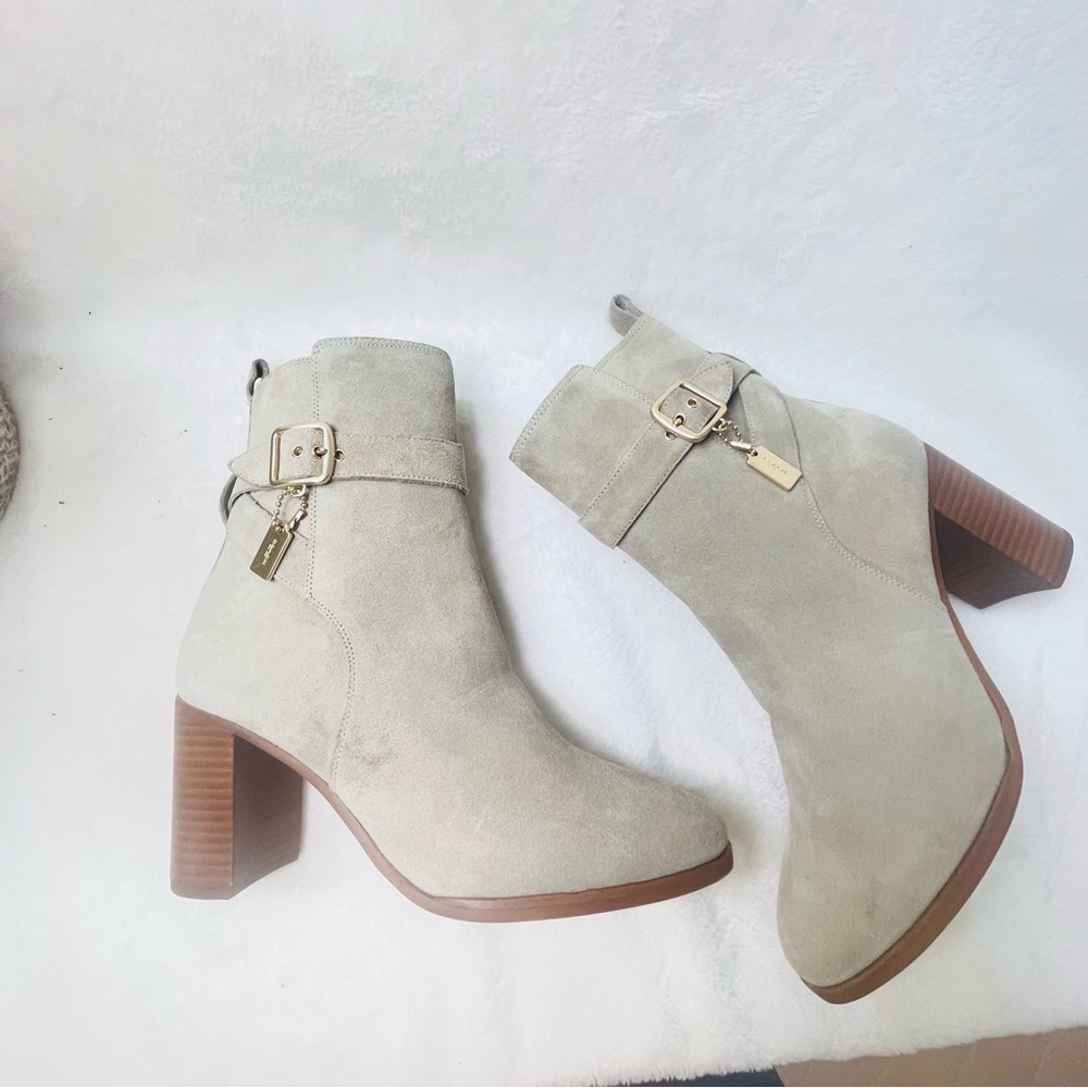 COACH BEIGE ‘OLIVIA’ LEATHER HEELED ANKLE BOOTS size 7.5  E 111‎ - Picture 13 of 16